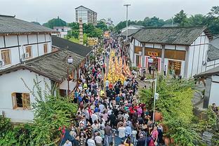 美媒八卦：八村塁与赛琳娜-戈麦斯正在秘密幽会